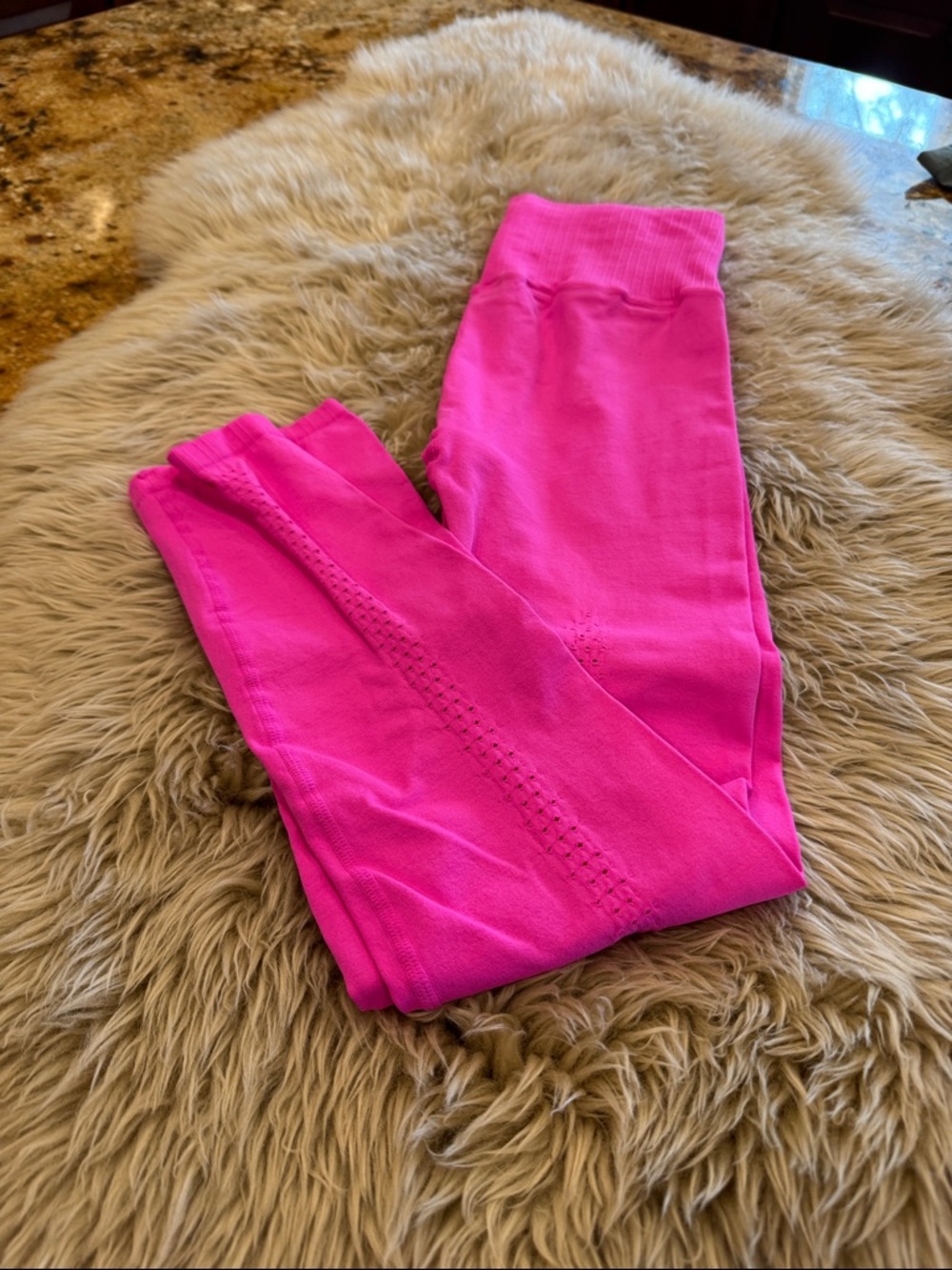 FP Movement Good Karma 7/8 leggings. Size XS/S. Hot pink.